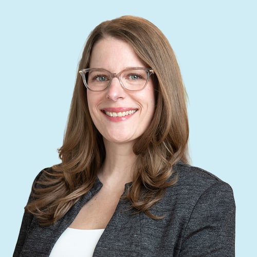 Photo of Amina Helstern